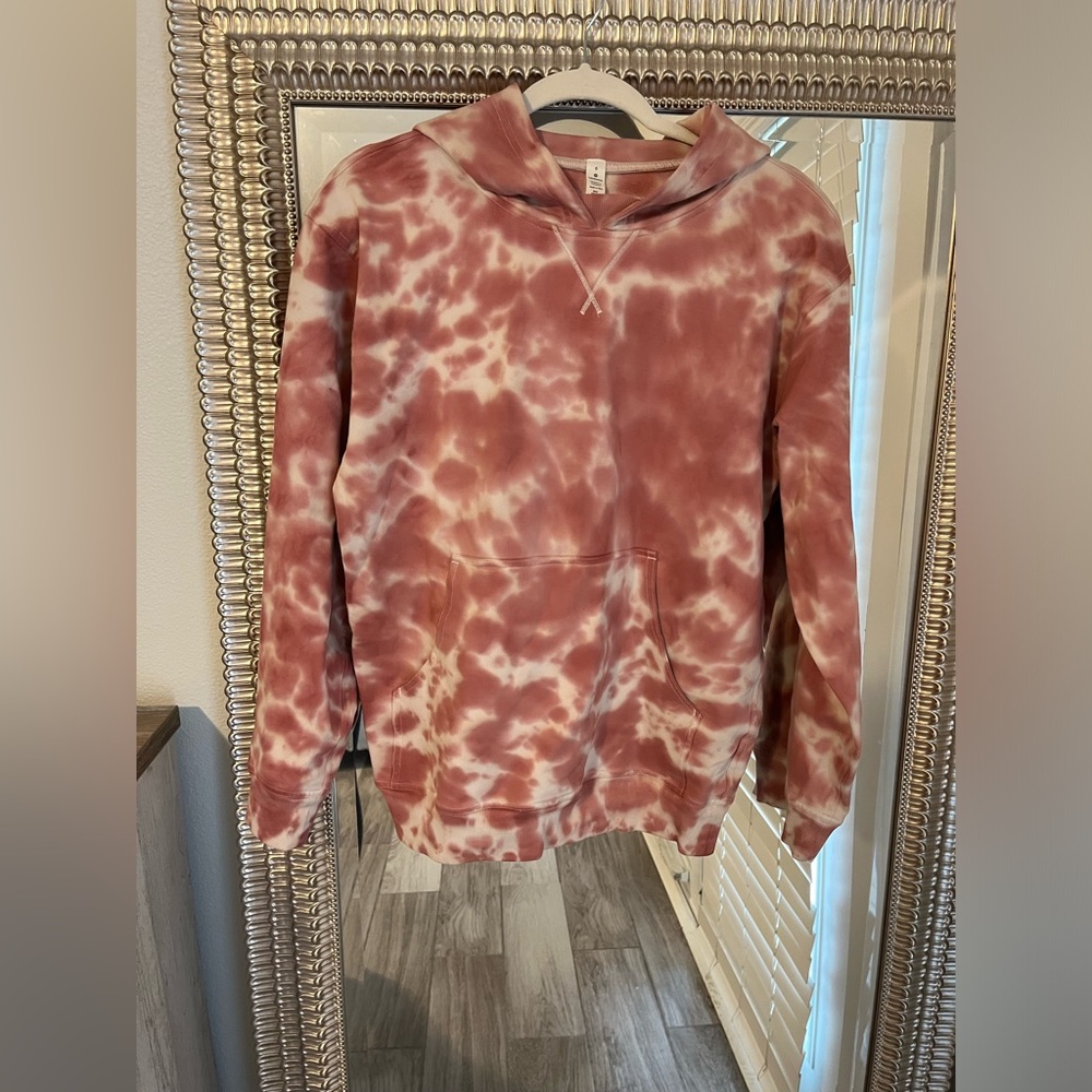 Lulu lemon hooded sweatshirt size 6 worn once